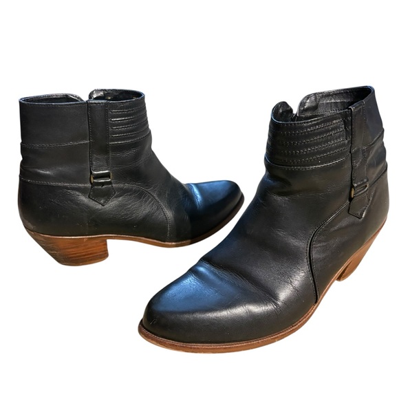 dingo Shoes - Dingo Black Leather Ankle Boots 7.5D